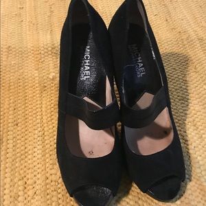 Micheal Kors open toe black suede pumps